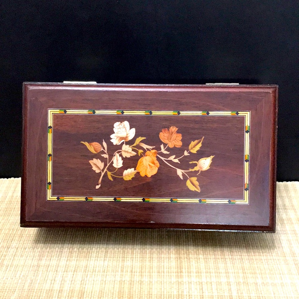 Painted Jewelry Box Roses wood mirror